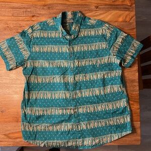 Men’s Eddie Bauer short sleeve button front shirt. Size 2XLT